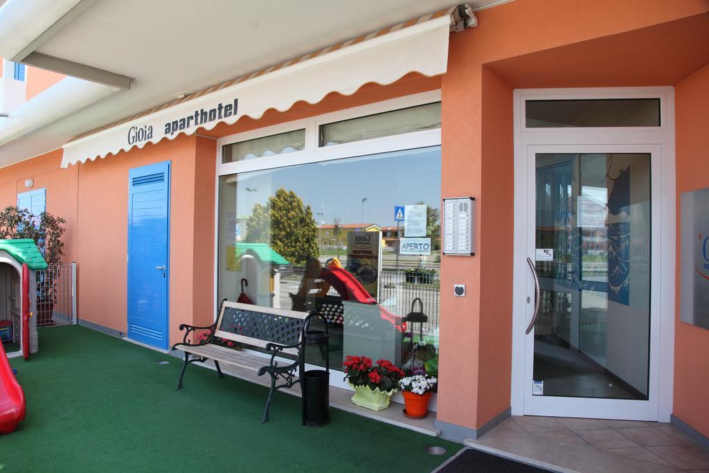 Aparthotel Gioia Caorle Buitenkant foto