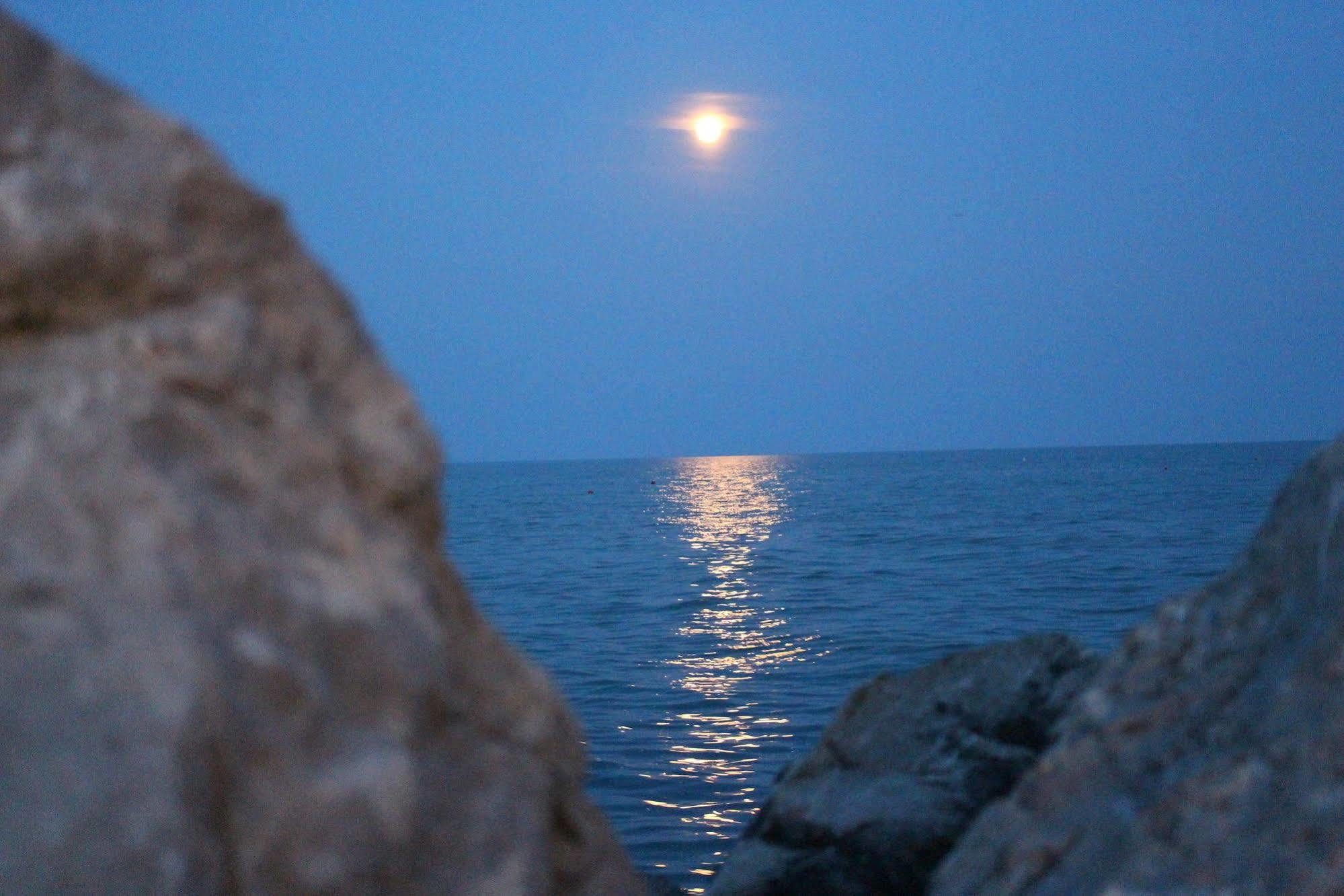 Aparthotel Gioia Caorle Buitenkant foto